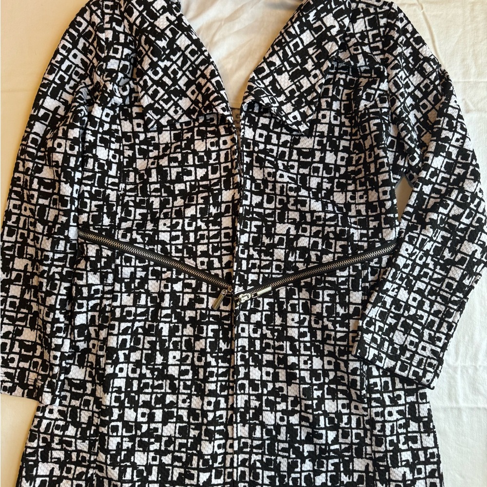 Premise Studio Nlack and White Patterned open front jacket